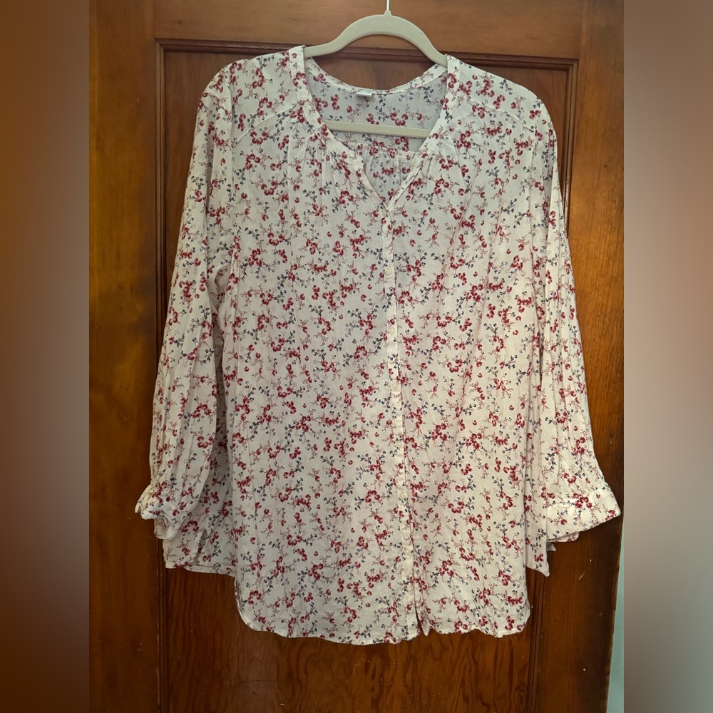 Old Navy Red and Cream Floral Blouse